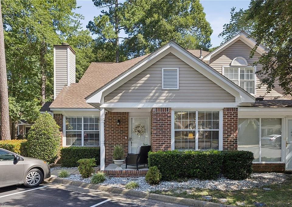 1st image of 743 Mashie Ct