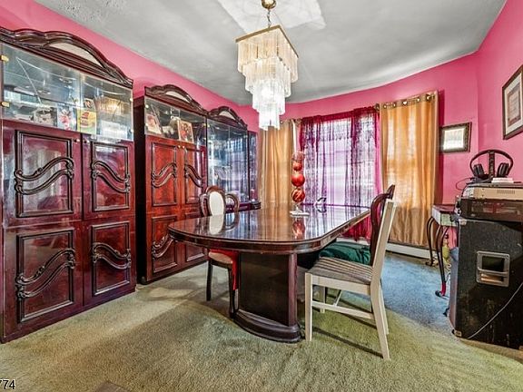 3rd image of 42 Scheerer Ave