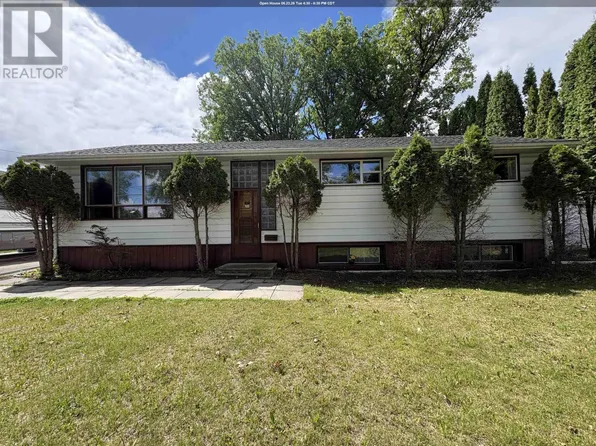 445 Church St, Fort Frances, ON P9A 1E3