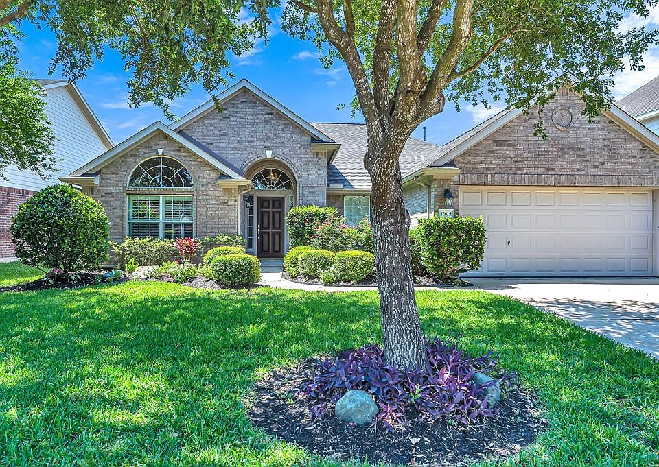 1st image of 17615 Emerald Garden Ln