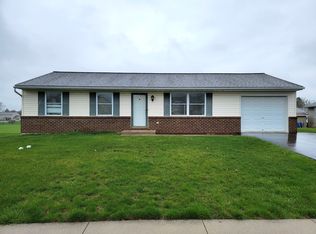 3 Abbey Ln, Newmanstown, PA 17073