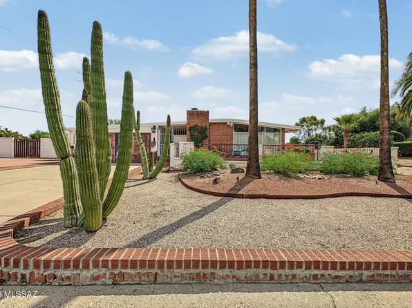7080 E Acoma Pl, Tucson, AZ 85715