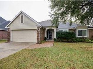 4530 Beechcraft St, Seabrook, TX 77586