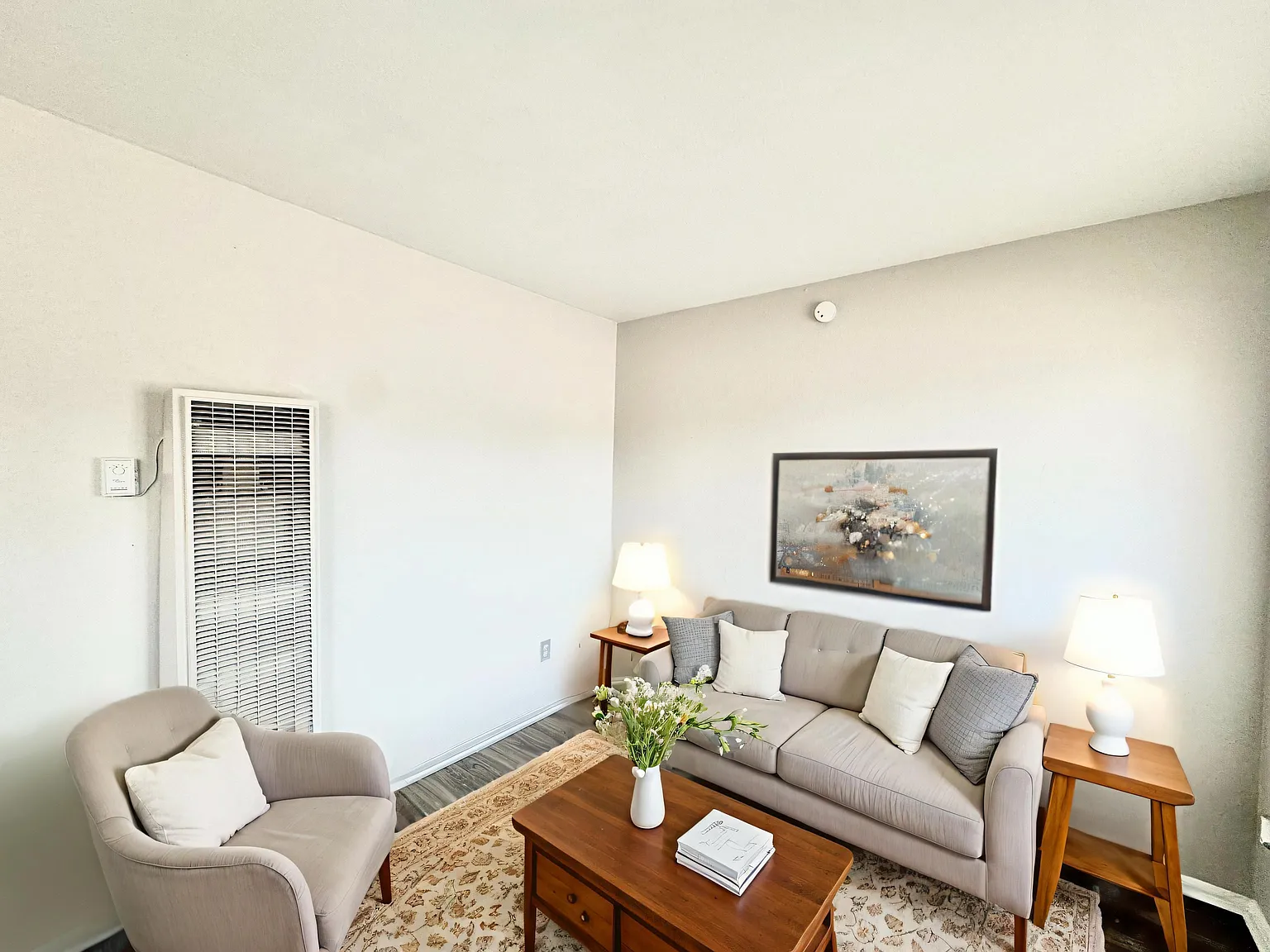Leisure Apartments — Photo 4