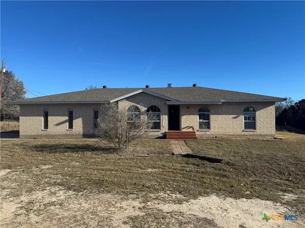 2820 Arrowhead Dr, Copperas Cove, TX 76522