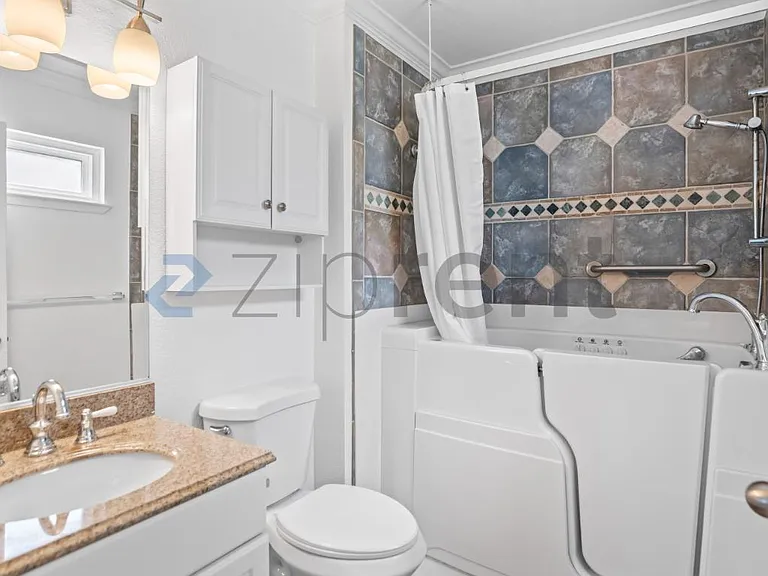 1427 Flickinger Ave — Photo 16