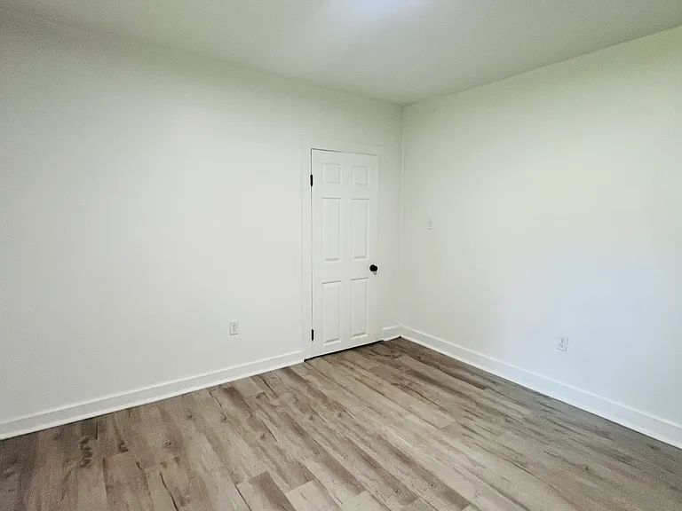122 Liberty Dr — Photo 20