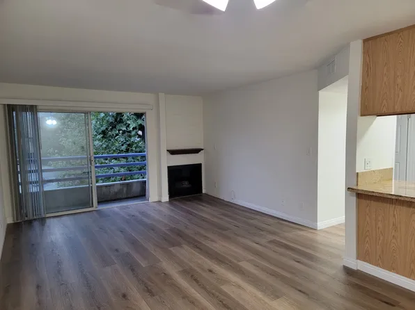 1617 Calle Vaquero APT 303, Glendale, CA 91206