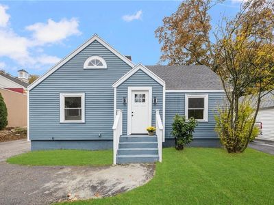 2774 Hartford Ave, Johnston, RI, 02919