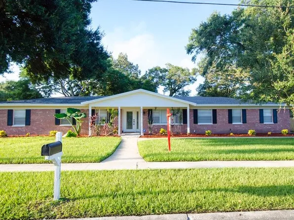 713 Pearl Cir, Brandon, FL 33510