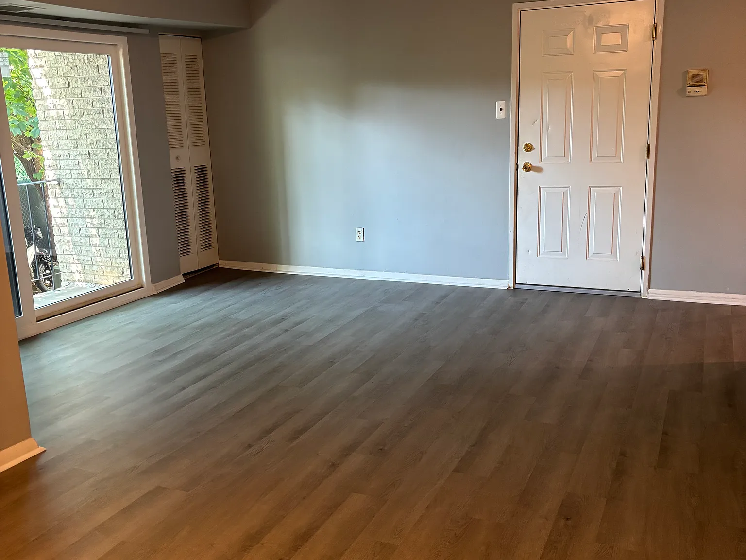 1 bed, 708 sqft, $1,200 — Photo 2