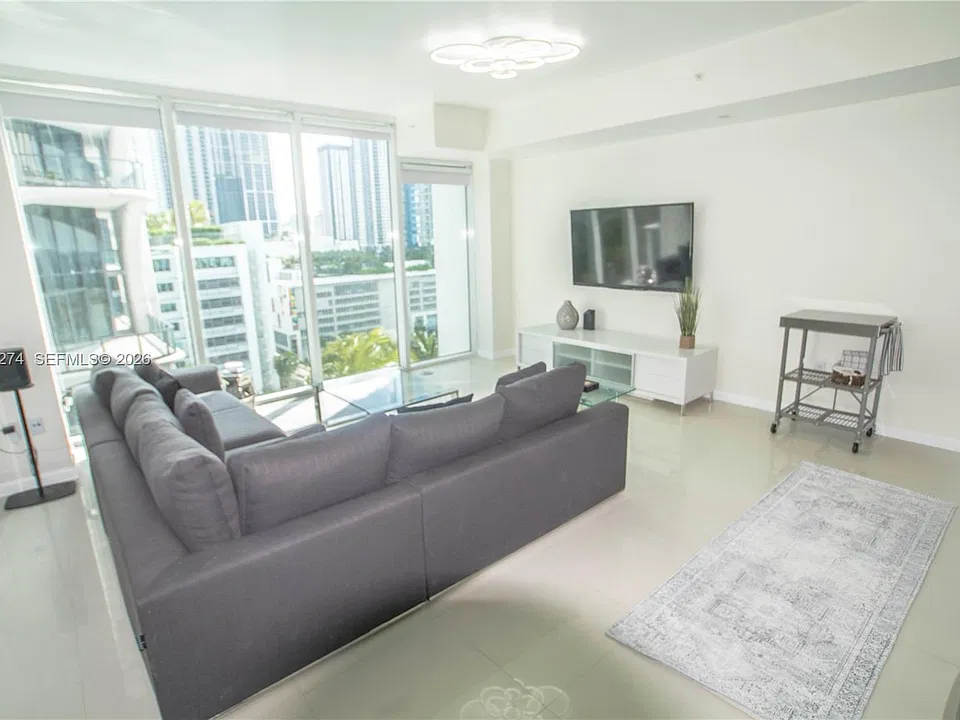 1040 Biscayne Blvd #1108