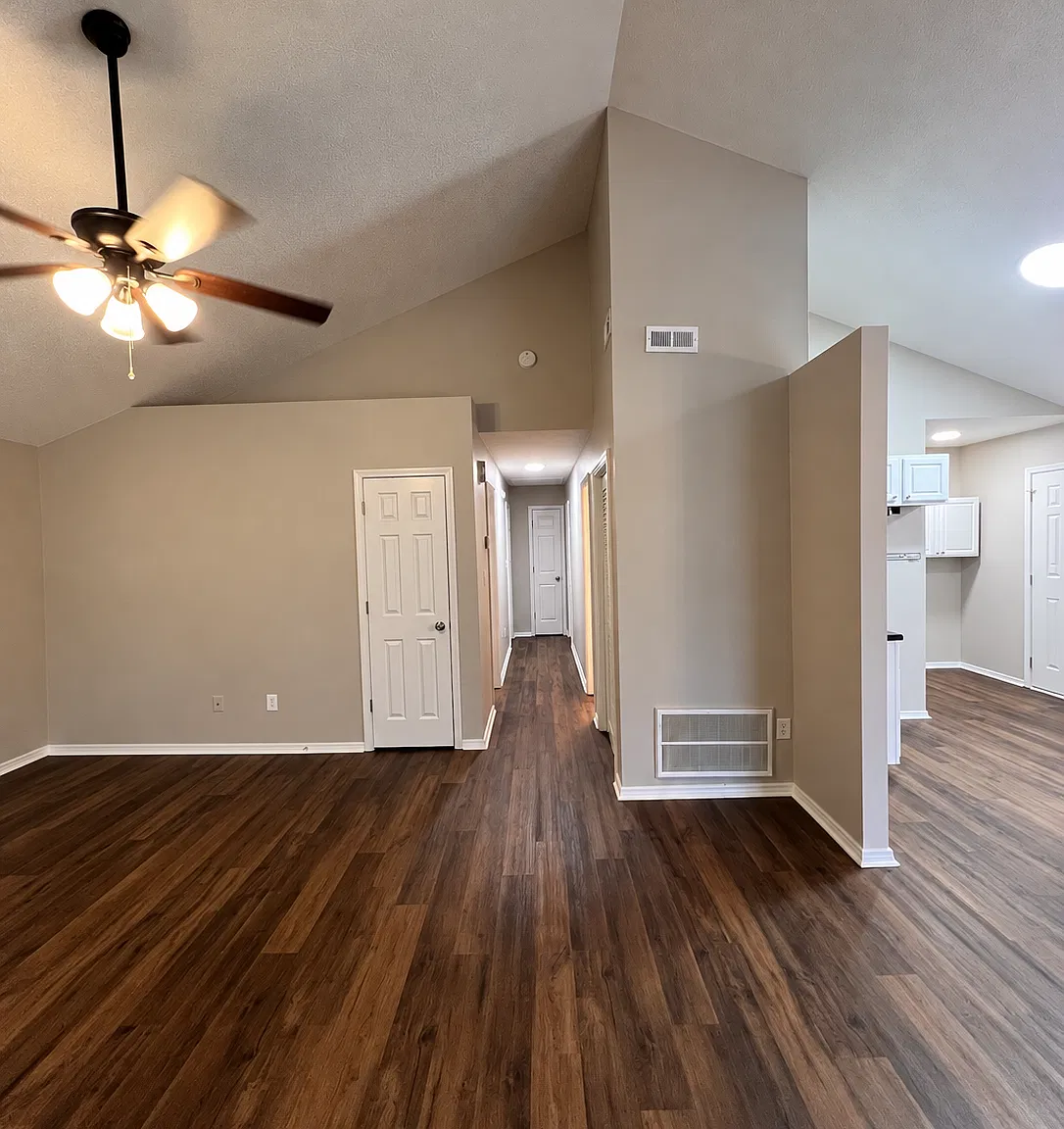 3 bed, 1092 sqft, $1,750 — Photo 3