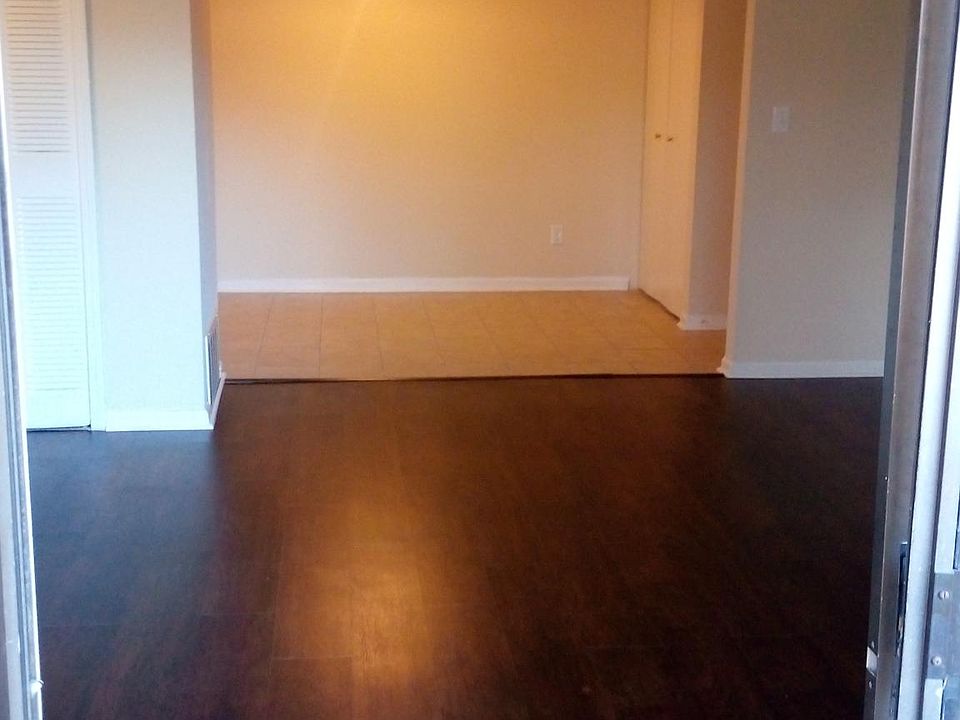 1st image of 3503 Lodge Ln APT 208