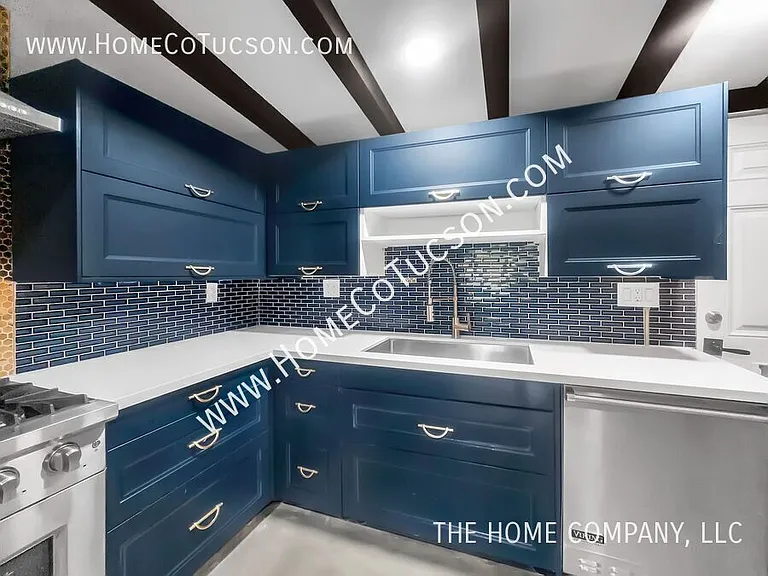 4535 E Fairmount St — Photo 12