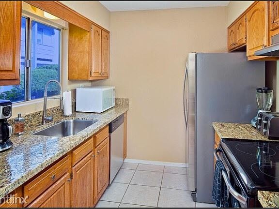 3rd image of 4620 N 68th St Unit 177