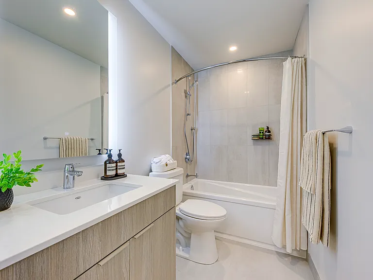 4235 Confederation Pkwy — Photo 9