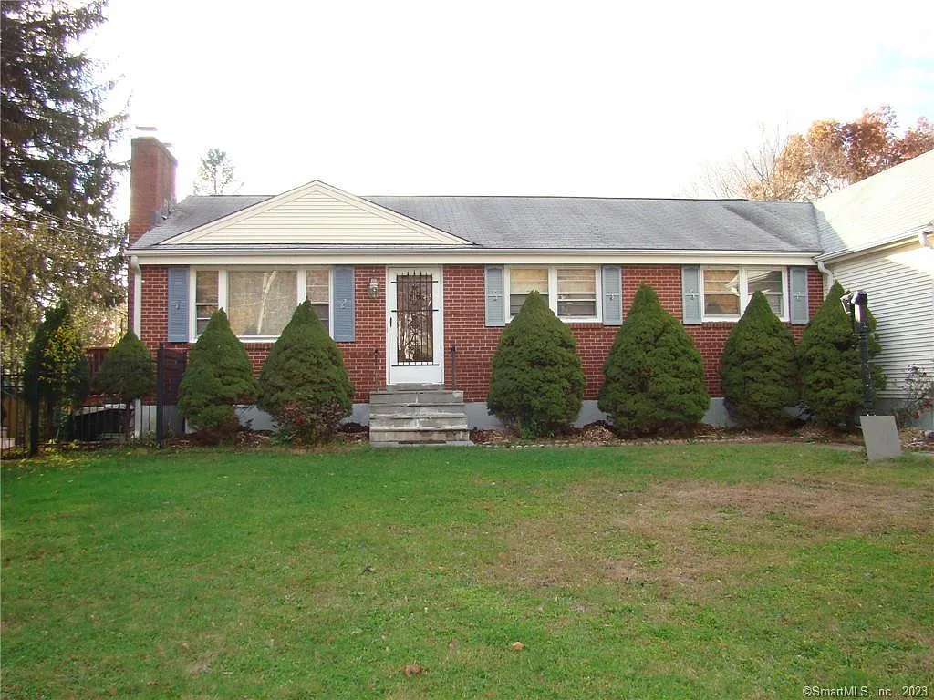 3 bed, 1450 sqft, $2,550 — Photo 1