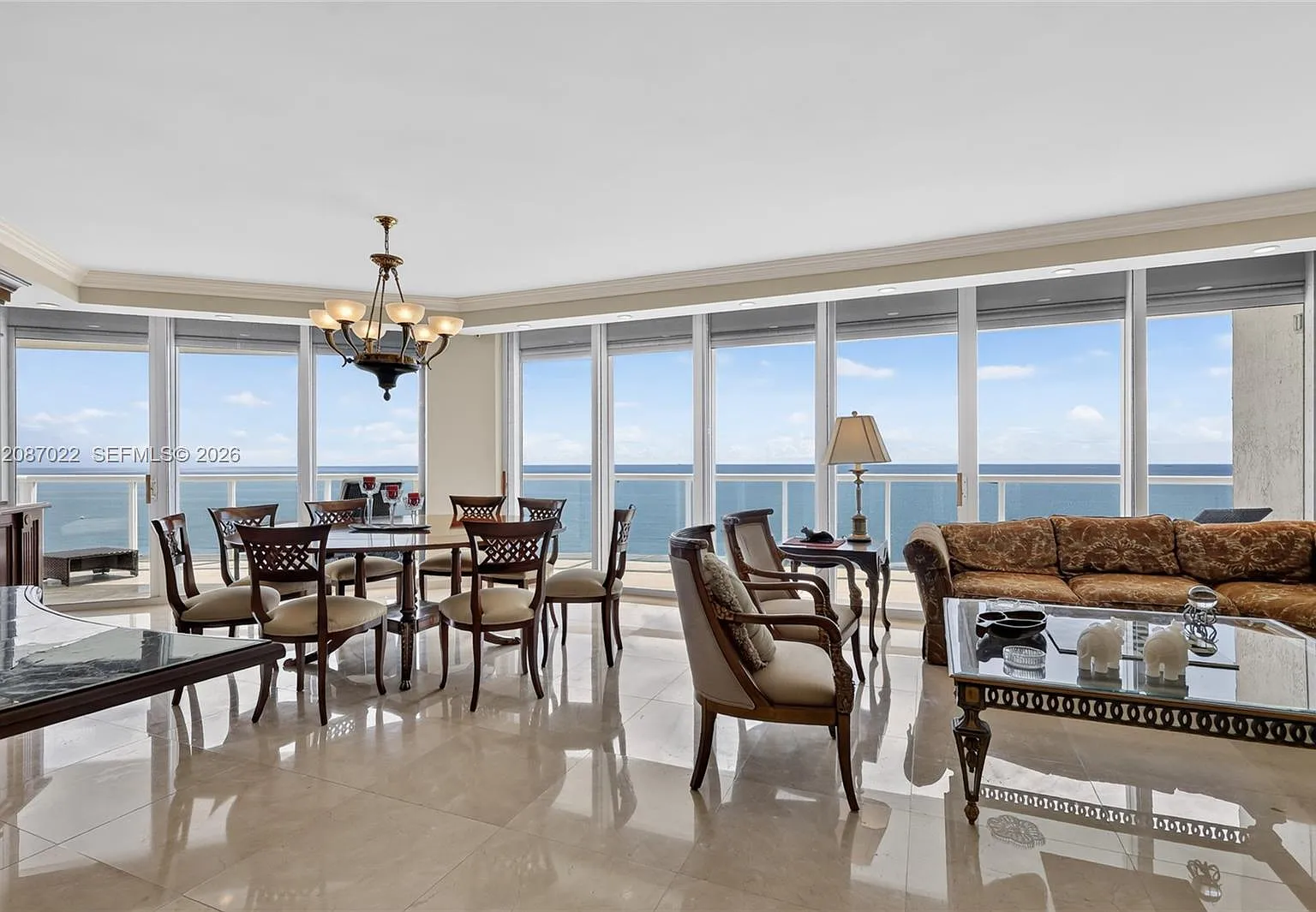 Millennium Condo — Photo 3