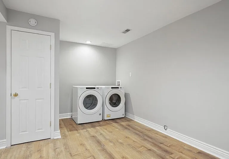 2258 N Tollgate Cir — Photo 20
