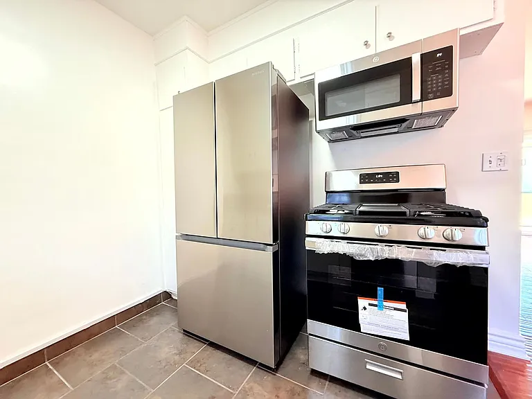 8130 Norton Ave, West Hollywood — Photo 35