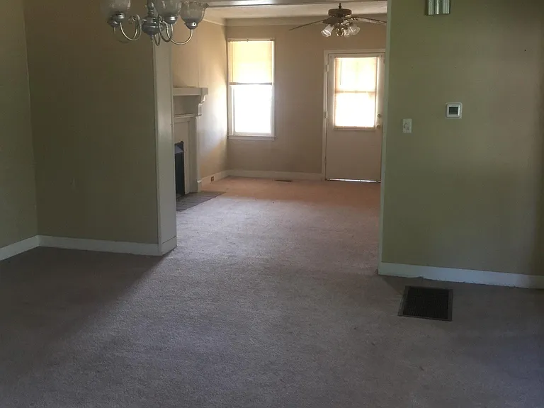 963 Laurel Ave — Photo 9