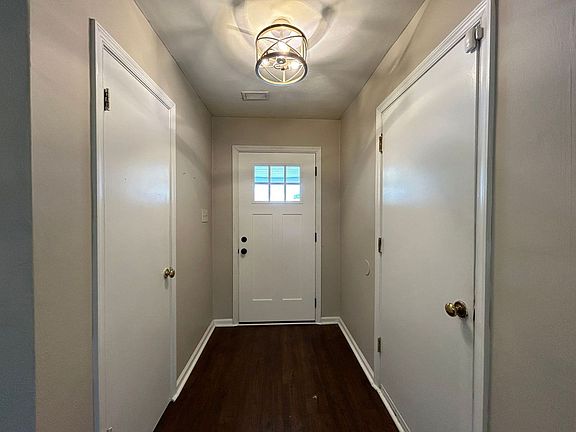 5th image of 913 Bernstein Ct