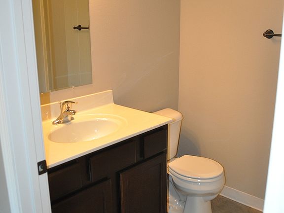 5th image of 591 State St Unit 104