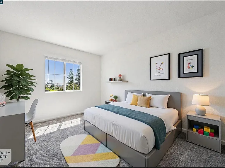4000 Hiller Ln — Photo 12