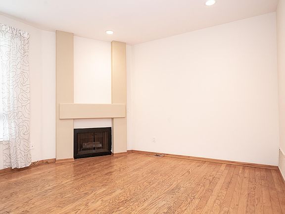 2nd image of 103 Costero Aisle #257