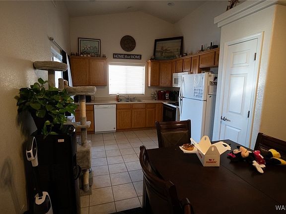 4th image of 2348 E Jagerson Avenue