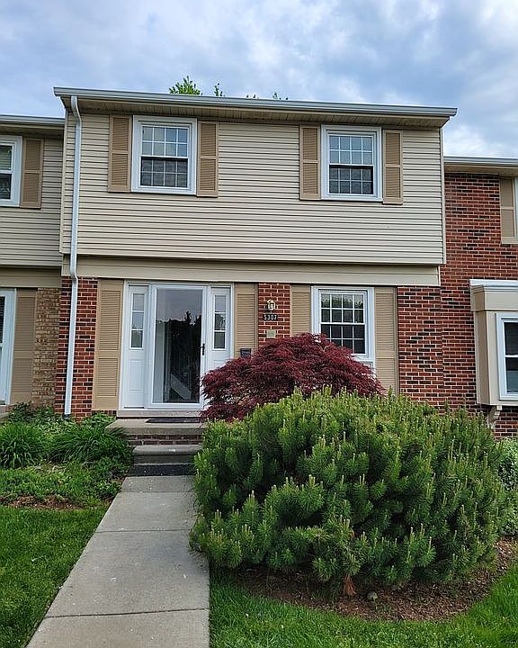1st image of 5307 Breeze Hill Pl #544