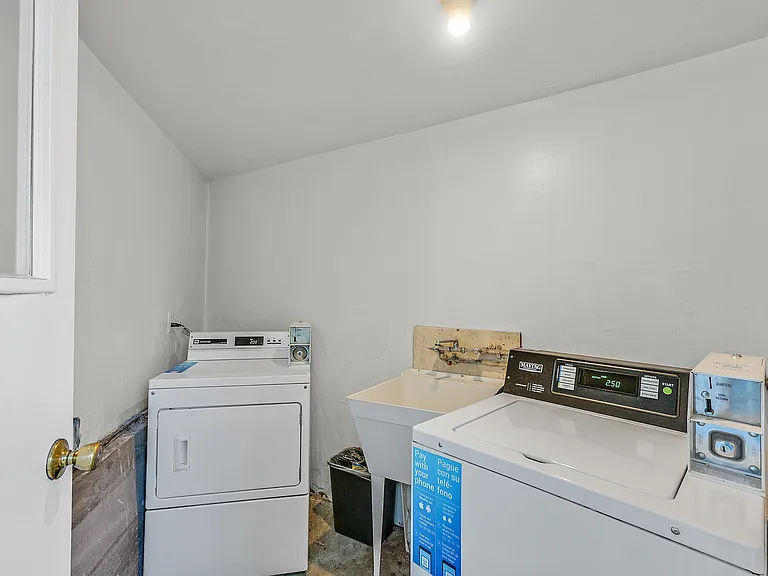 2908 Birdsall Ave #2908 — Photo 13