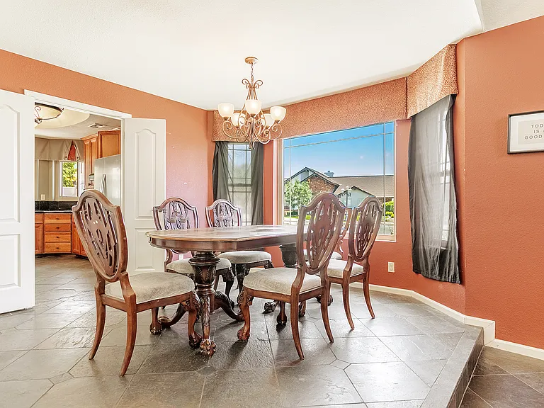 1820 E Jasmine Cir — Photo 14