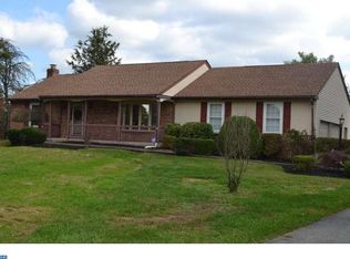 621 Church Rd, Avondale, PA 19311