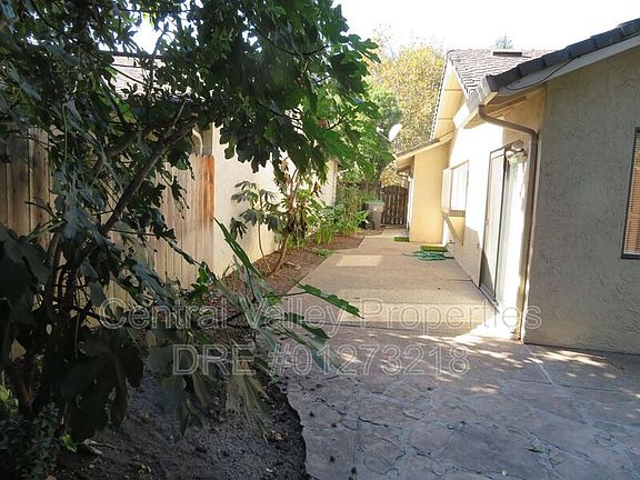 4th image of 5888 Land View Dr