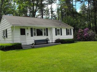 250 N Maple St, Enfield, CT 06082