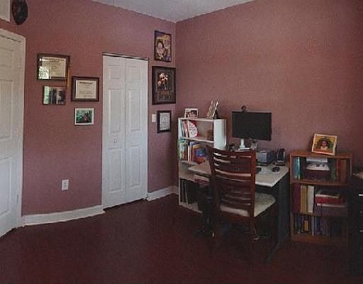 1st guest bedroom