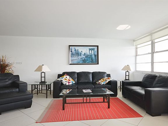 4th image of 6770 Indian Creek Dr APT 15G