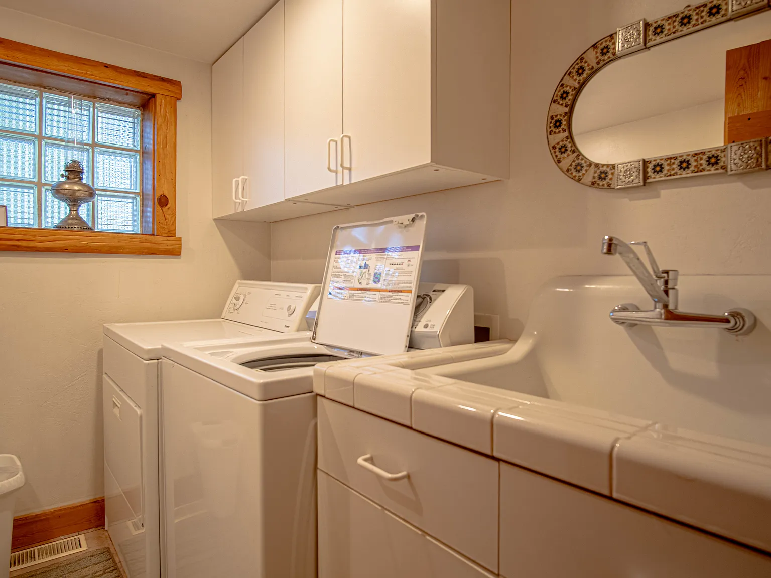 3 bed, 1687 sqft, $4,600 — Photo 4