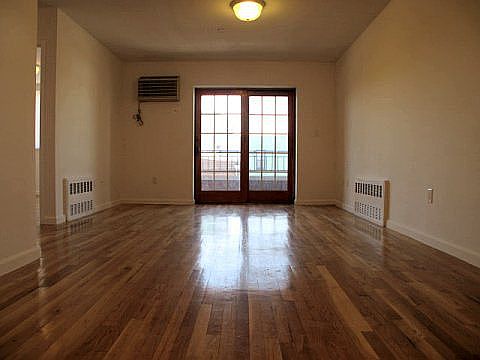 2nd image of 27-10 Astoria Blvd #4E