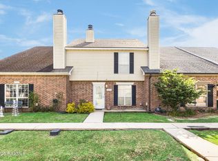 1010 Carriage Light Loop, Youngsville, LA 70592