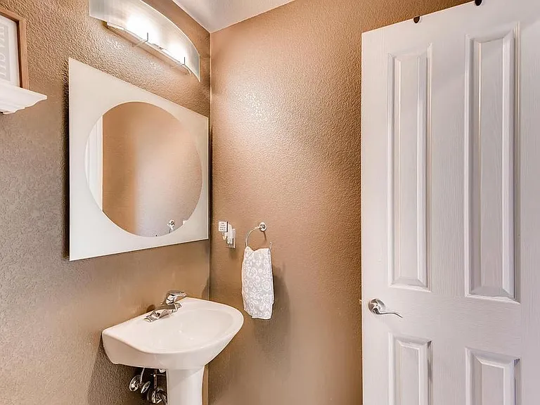 13900 Lake Song Ln #R4 — Photo 13