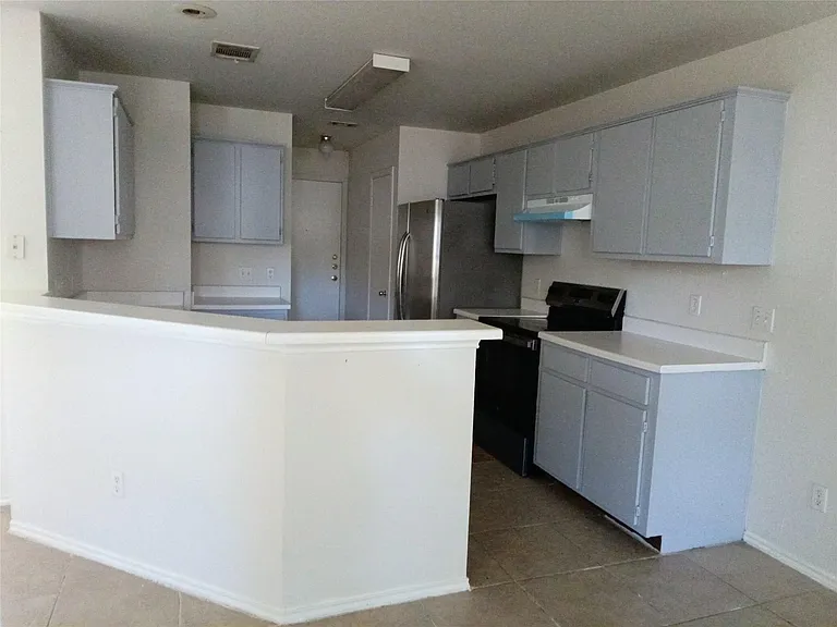 9627 Sugar Hill Dr #B — Photo 4
