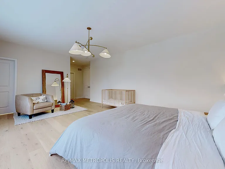 104 Stoneleigh Dr — Photo 20