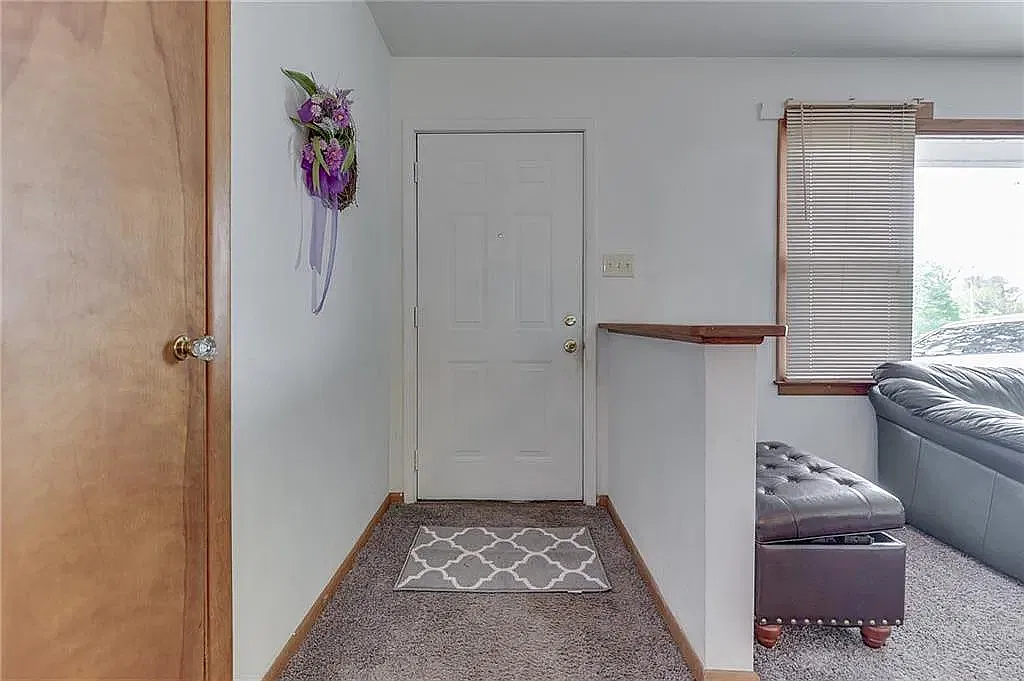 3 bed, 1188 sqft, $1,600 — Photo 2