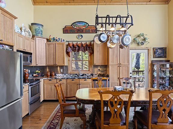 15th image of this home