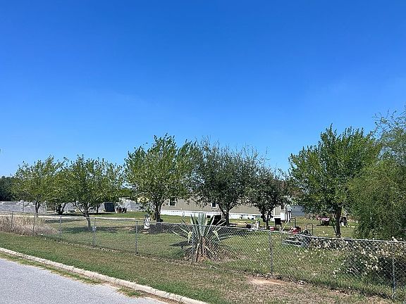 5th image of 2302 Granjeno Dr