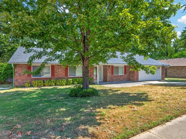 4640 SE Barlow Dr, Bartlesville, OK 74006