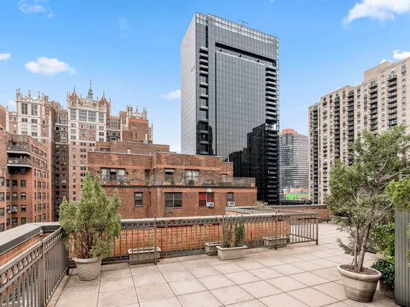 305 East 40th Street 18B image 13 of 13